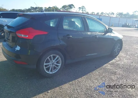 2017 Ford Focus Se z USA, uszkodzony, nr VIN 1FADP3K22HL232015